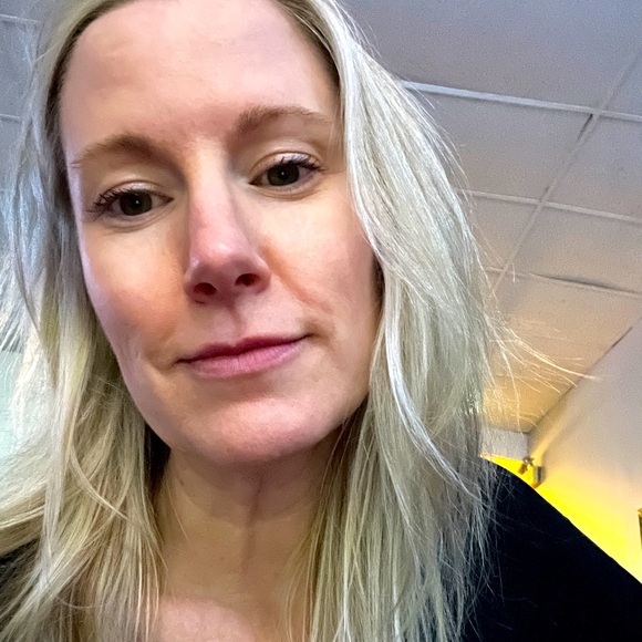 Meet your Posher, Melissa - Picture 1 of 1